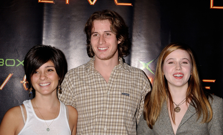 mad_xboxlivelaunchparty-arrivals_045.jpg mad_xboxlivelaunchparty-arrivals_045.jpg