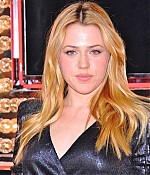 Filename=mad_burlesquepremiere_076.jpg
Filesize=499KiB
Dimensions=1759x2628
Date added=Jun 22, 2021 mad_burlesquepremiere_076.jpg