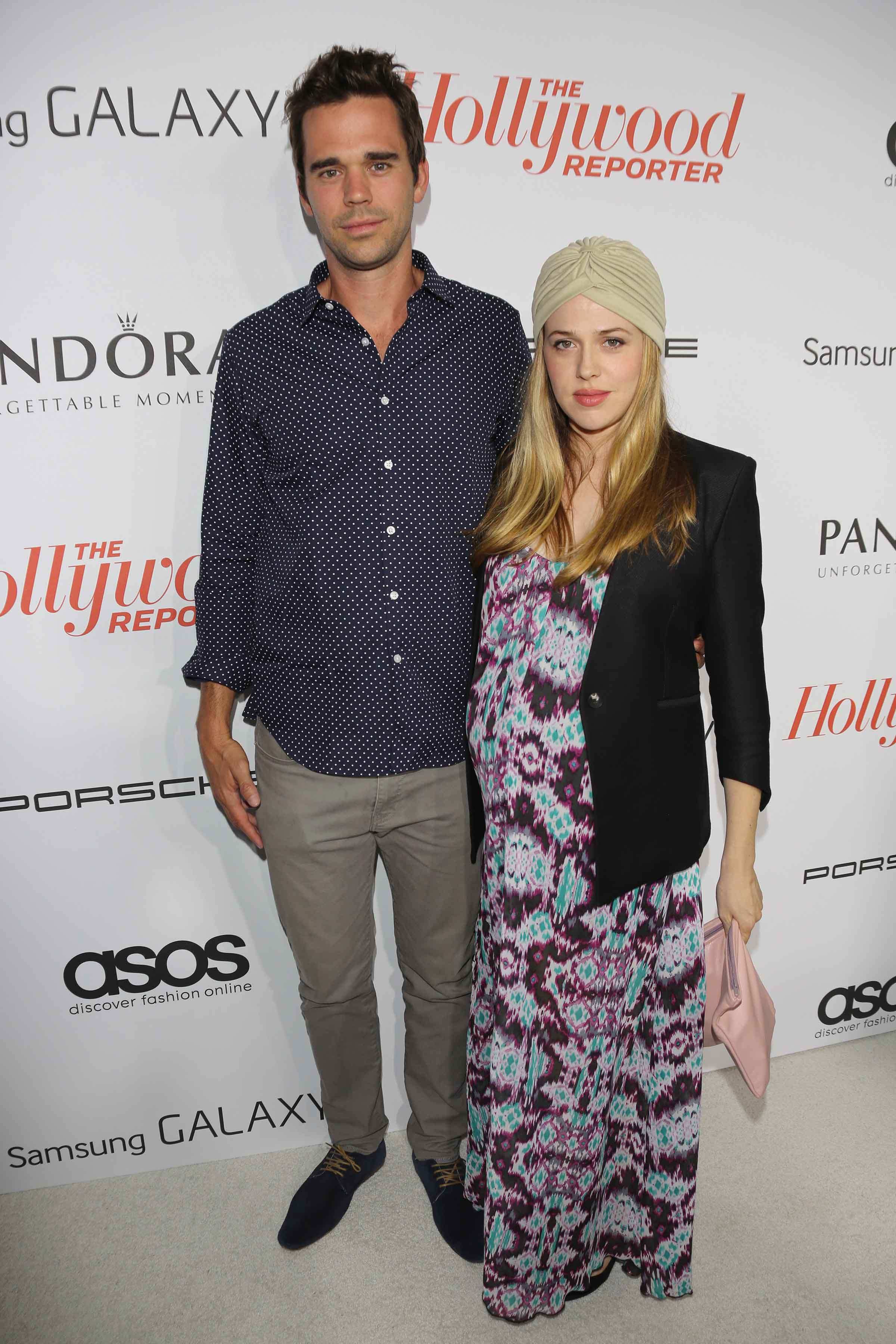 mad_thehollywoodreporteremmyparty-arrivals_036.JPG