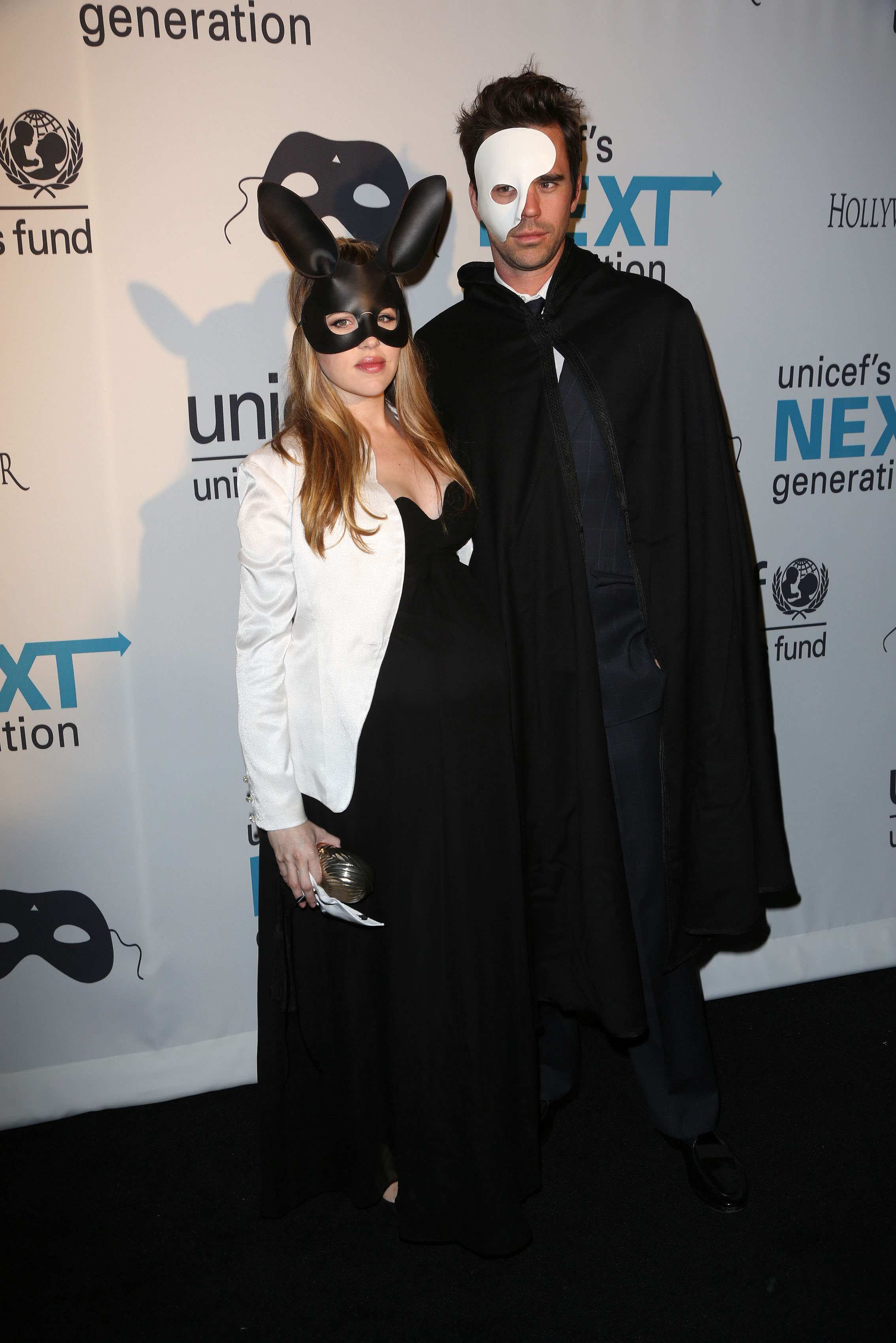 mad_unicefmasqueradeball-arrivals_021.jpg mad_unicefmasqueradeball-arrivals_021.jpg