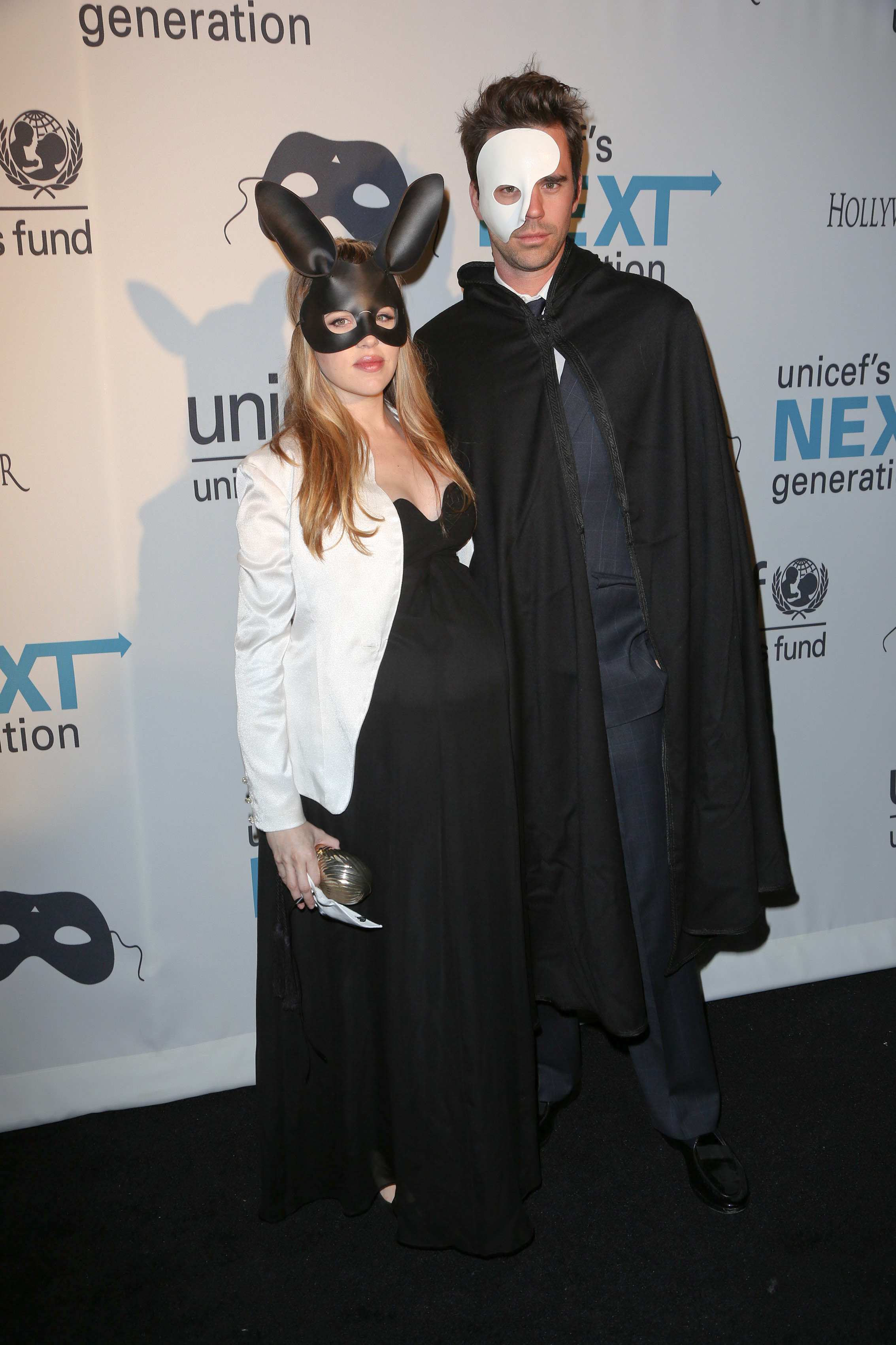 mad_unicefmasqueradeball-arrivals_023.jpg mad_unicefmasqueradeball-arrivals_023.jpg