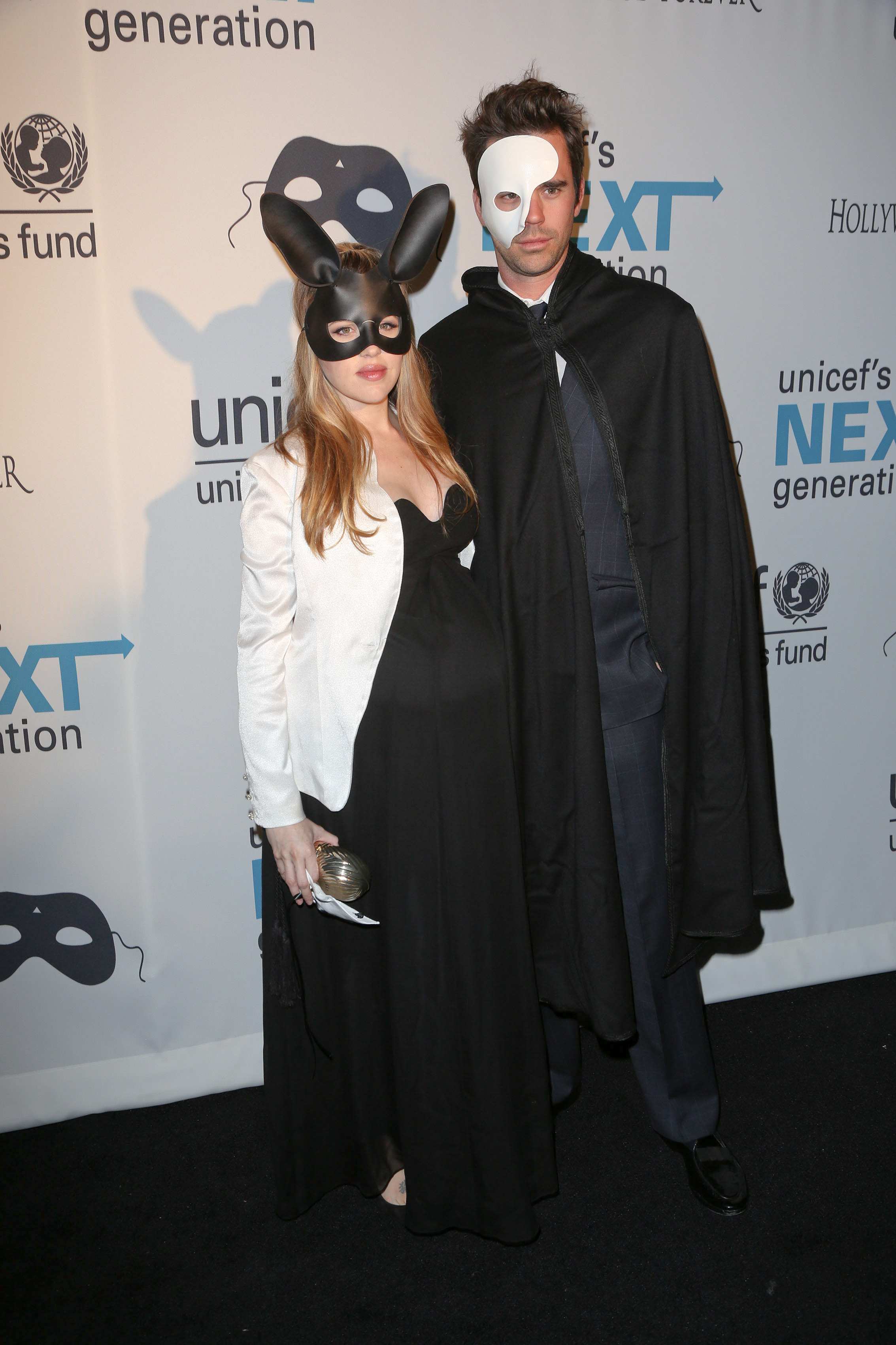 mad_unicefmasqueradeball-arrivals_024.jpg mad_unicefmasqueradeball-arrivals_024.jpg