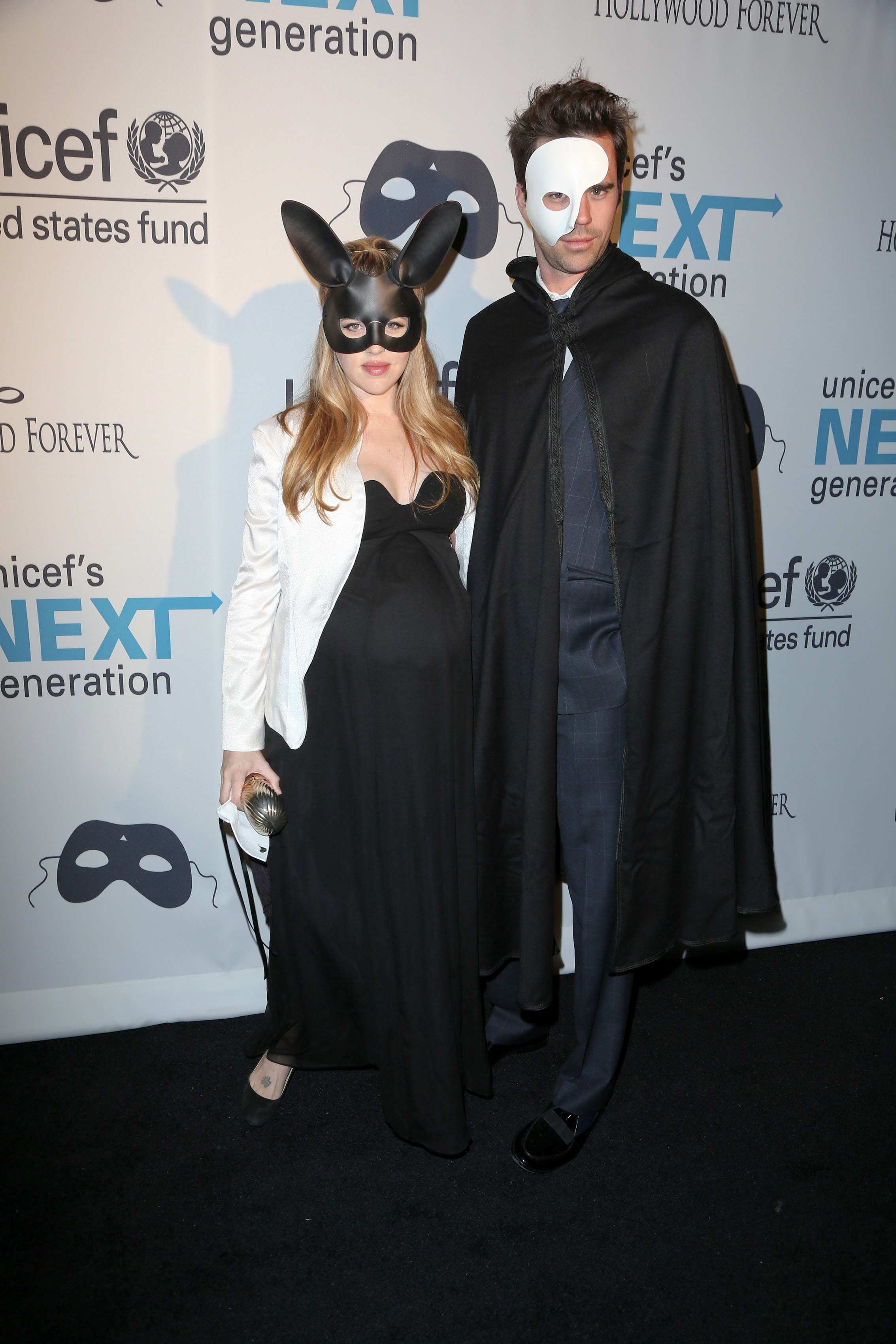 mad_unicefmasqueradeball-arrivals_026.jpg mad_unicefmasqueradeball-arrivals_026.jpg