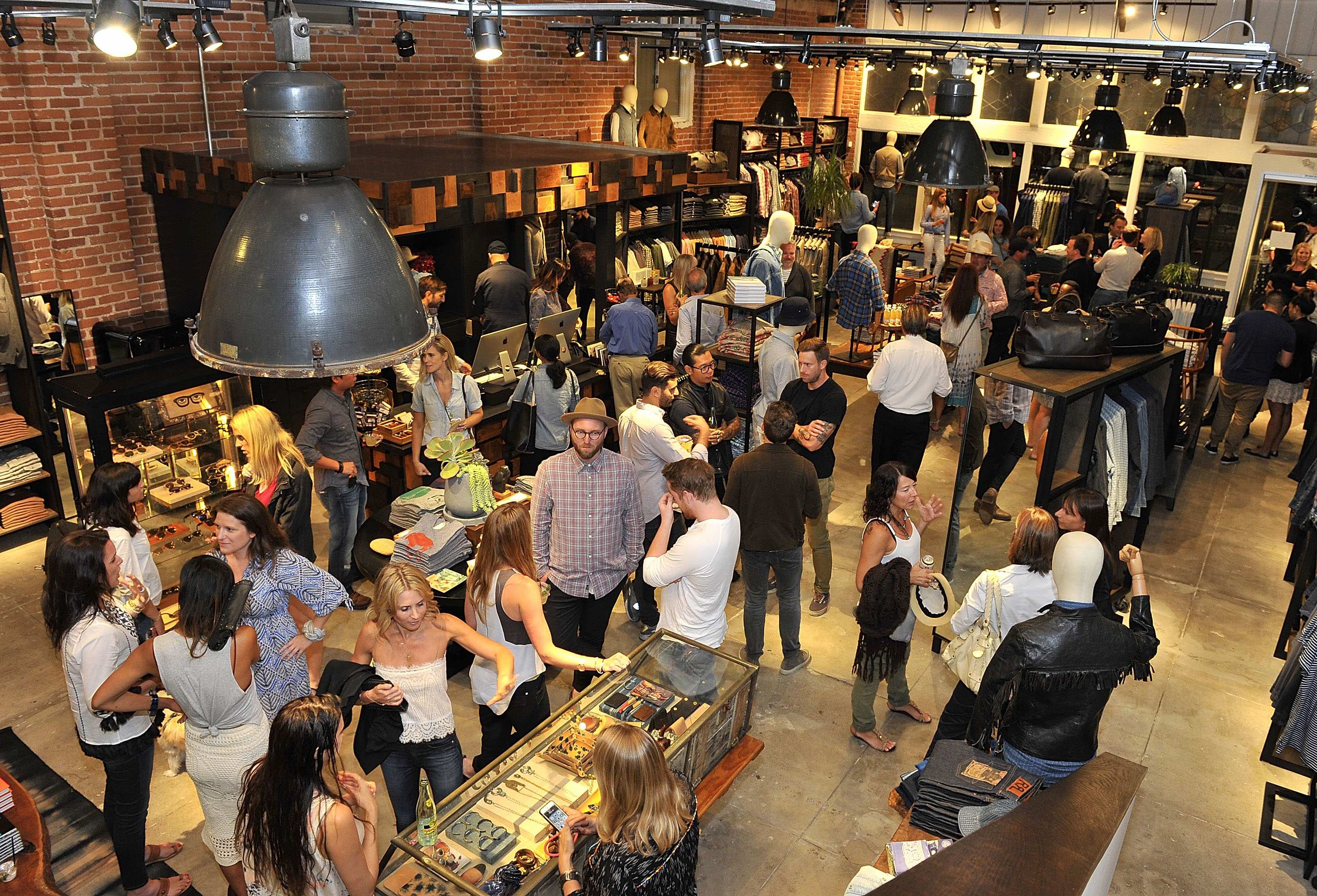 mad_stagopening_008.jpg
