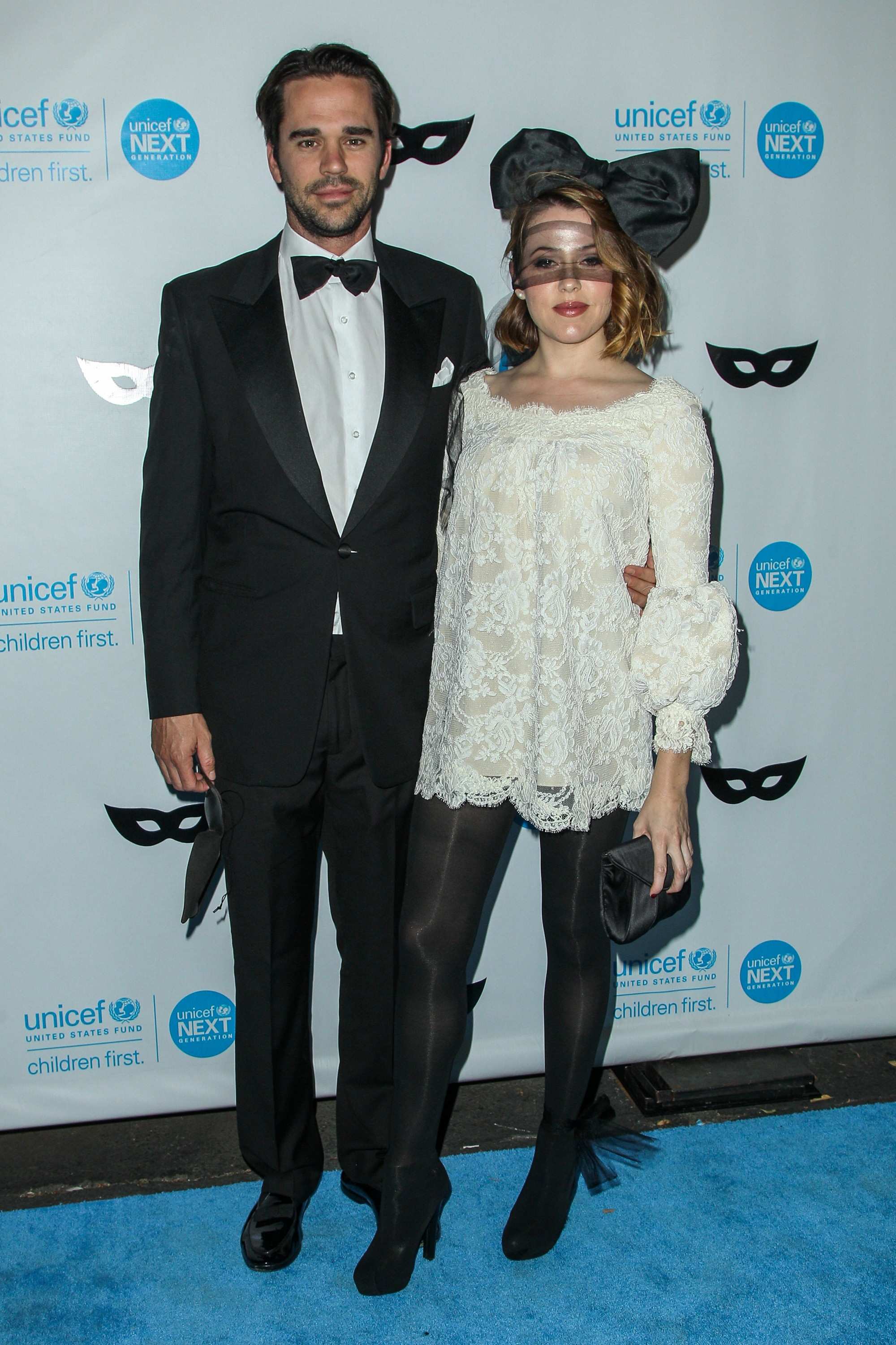 mad_unicefmasqueradeball-arrivals_002.jpg mad_unicefmasqueradeball-arrivals_002.jpg