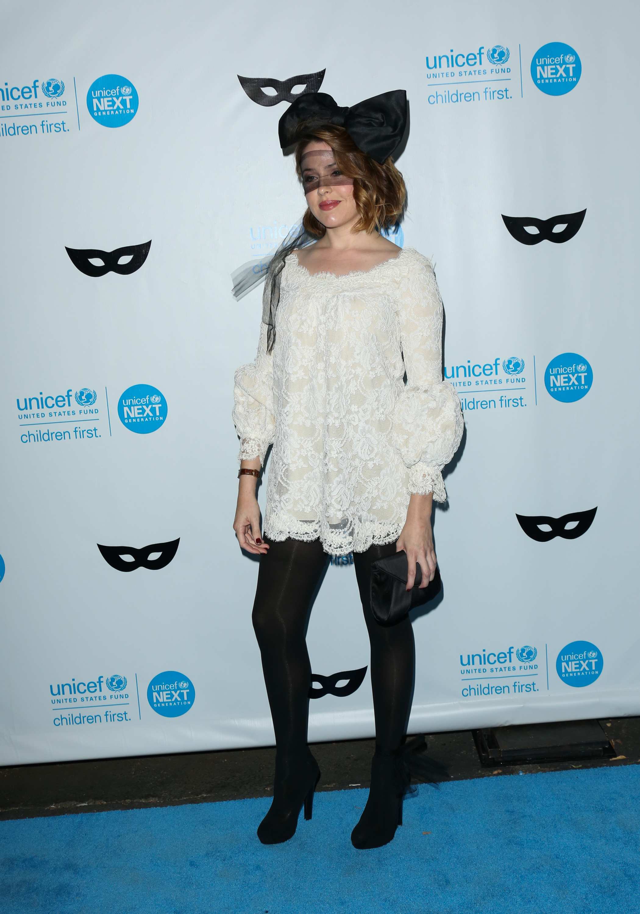 mad_unicefmasqueradeball-arrivals_018.jpg mad_unicefmasqueradeball-arrivals_018.jpg