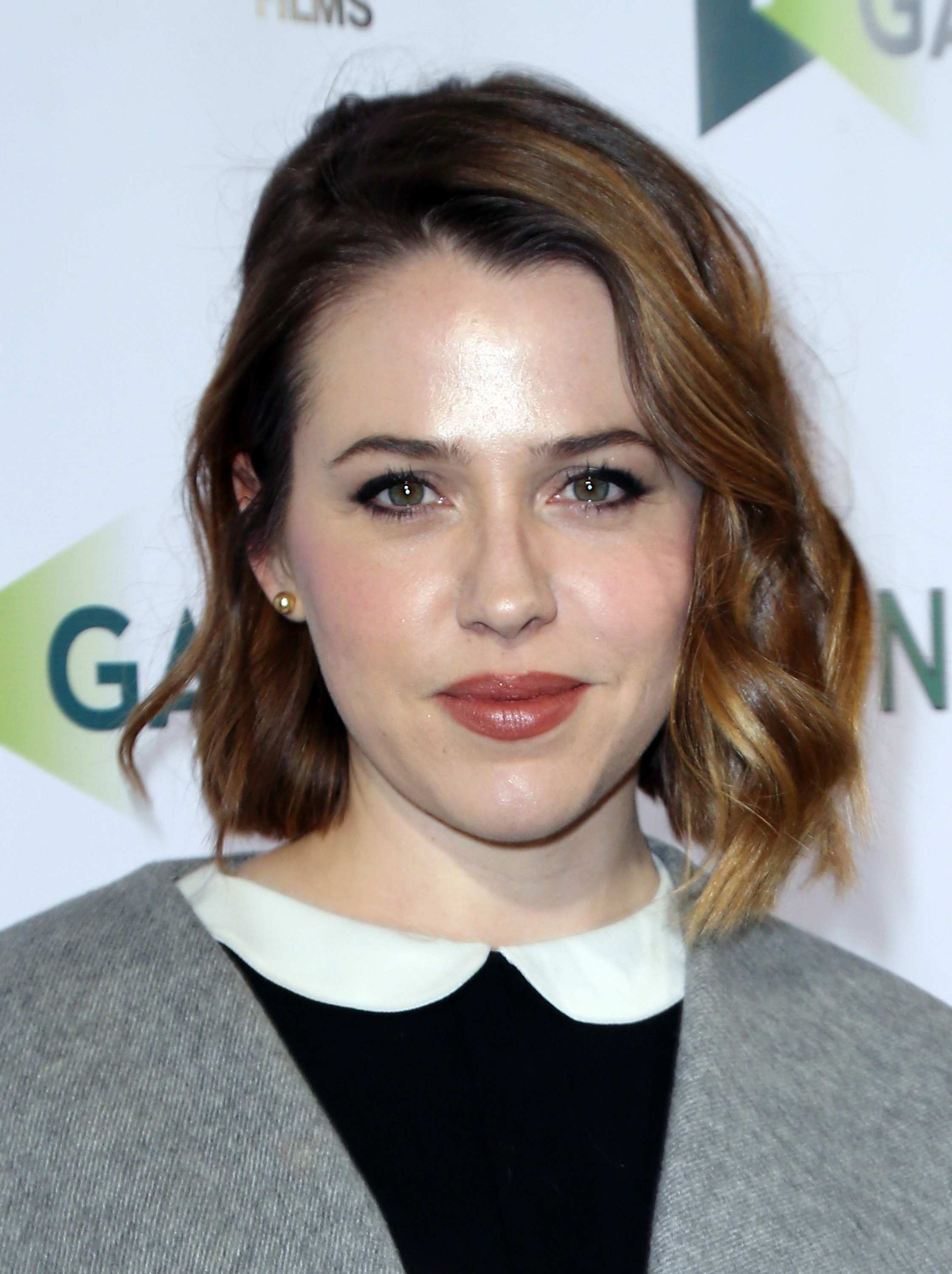 mad_consumedpremiere-arrivals_096.jpg