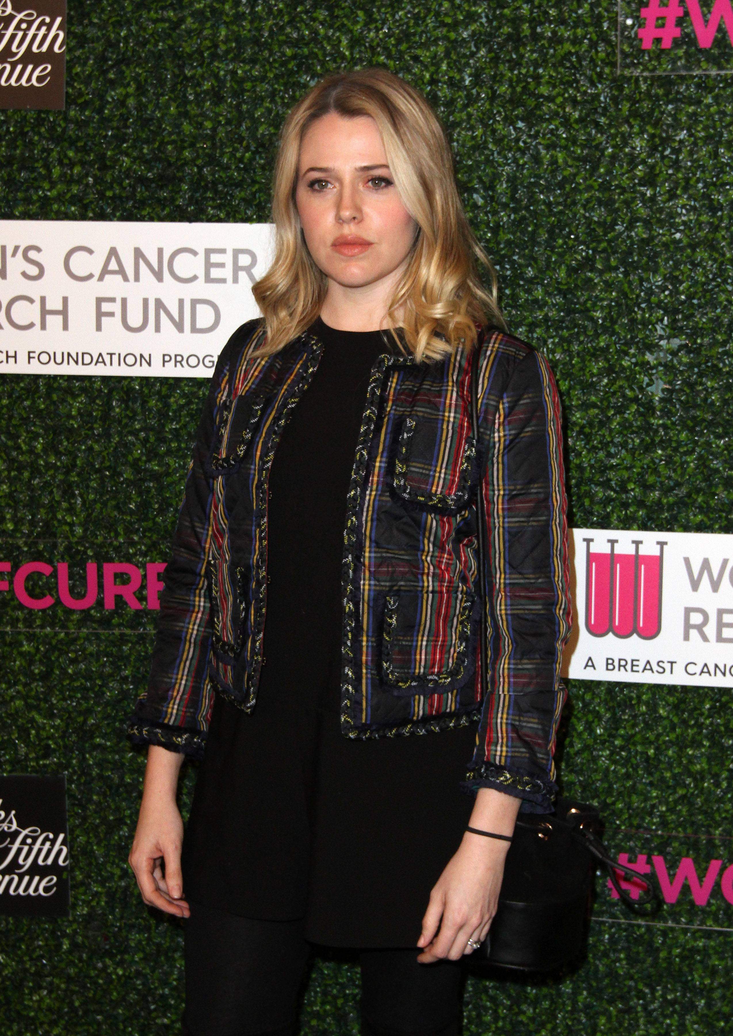 mad_womenscancerresearch-arrivals_012.jpg mad_womenscancerresearch-arrivals_012.jpg