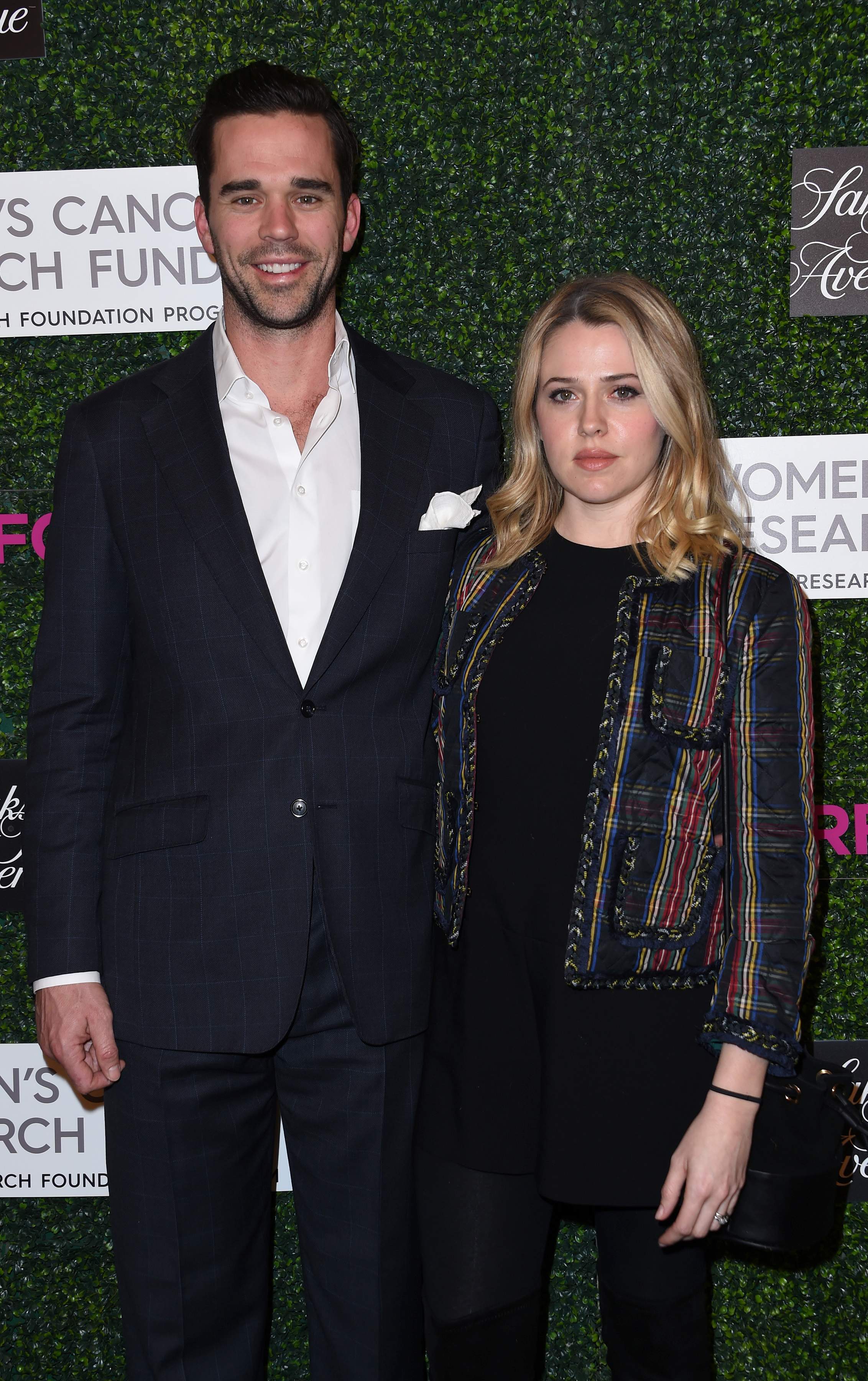 mad_womenscancerresearch-arrivals_016.jpg mad_womenscancerresearch-arrivals_016.jpg