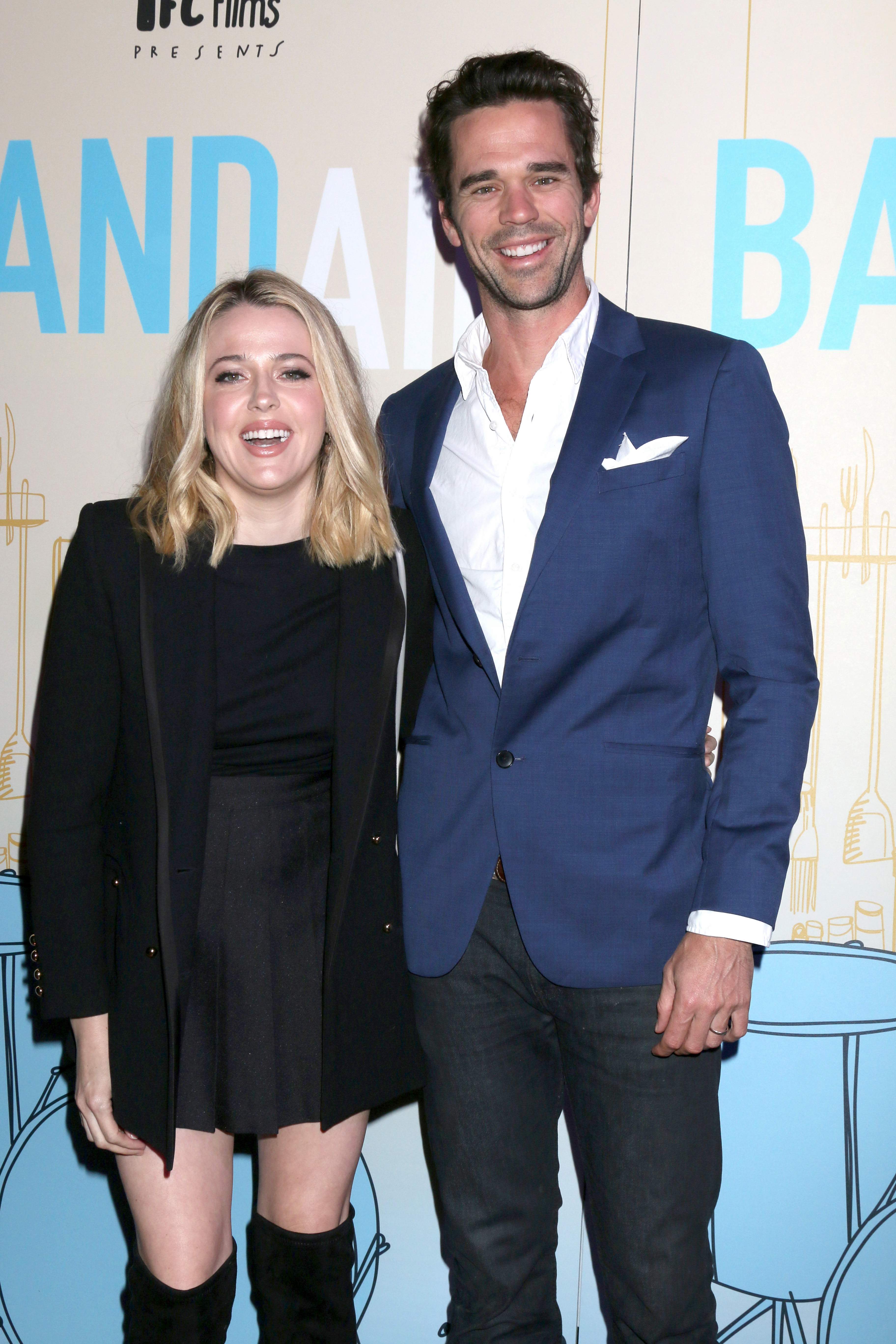 mad_bandaidpremiere_120.jpg mad_bandaidpremiere_120.jpg