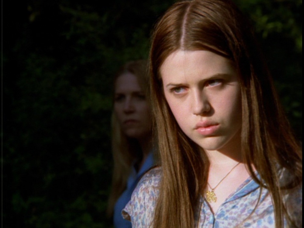 mad_thesecretlifeofgirls_1221.jpg