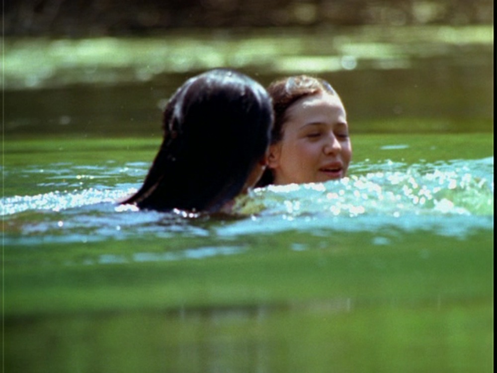 mad_thesecretlifeofgirls_1380.jpg