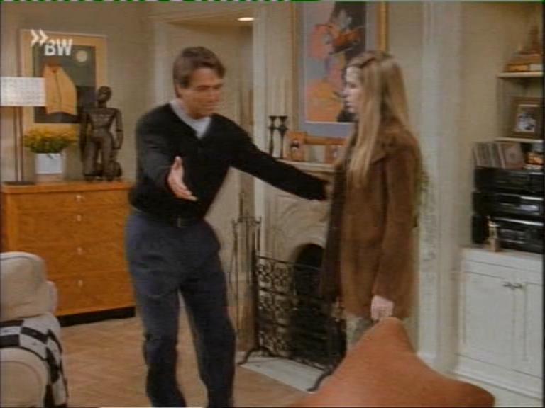 mad_101tonydanzashow_107.jpg mad_101tonydanzashow_107.jpg