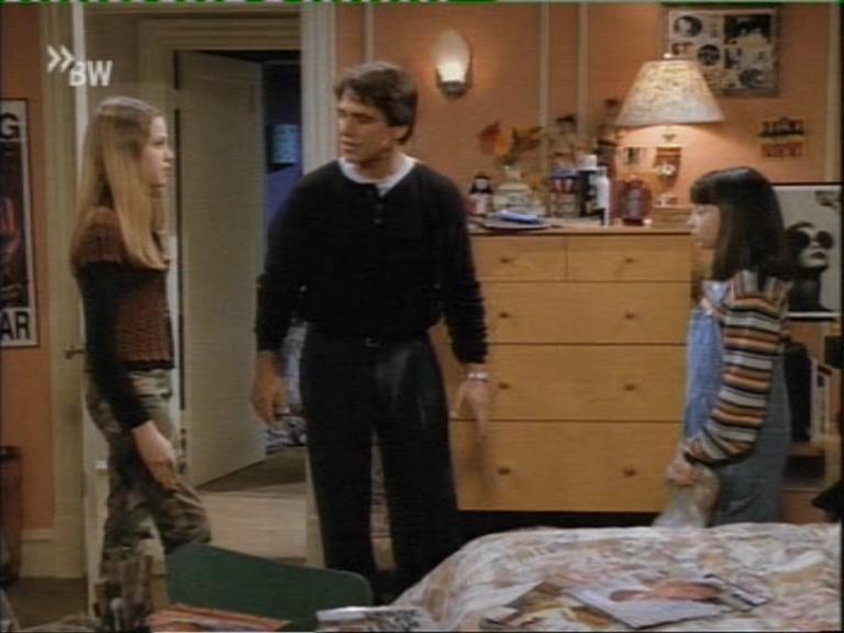 mad_101tonydanzashow_221.jpg mad_101tonydanzashow_221.jpg
