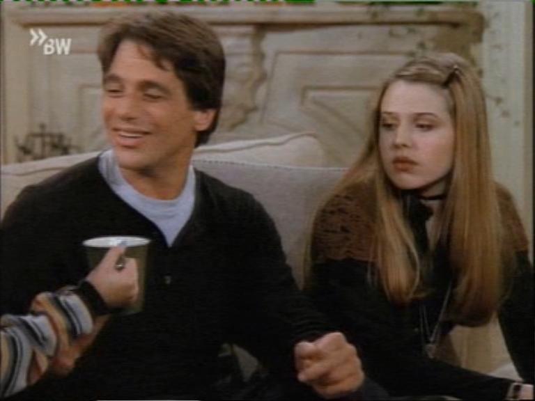 mad_101tonydanzashow_413.jpg mad_101tonydanzashow_413.jpg