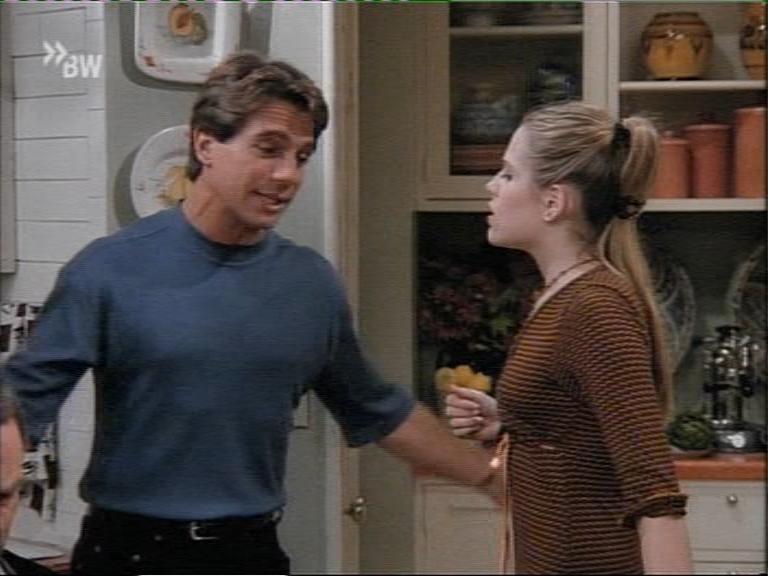 mad_106tonydanzashow_035.jpg mad_106tonydanzashow_035.jpg
