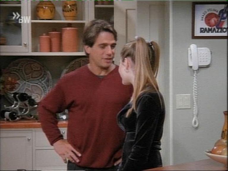 mad_106tonydanzashow_180.jpg mad_106tonydanzashow_180.jpg