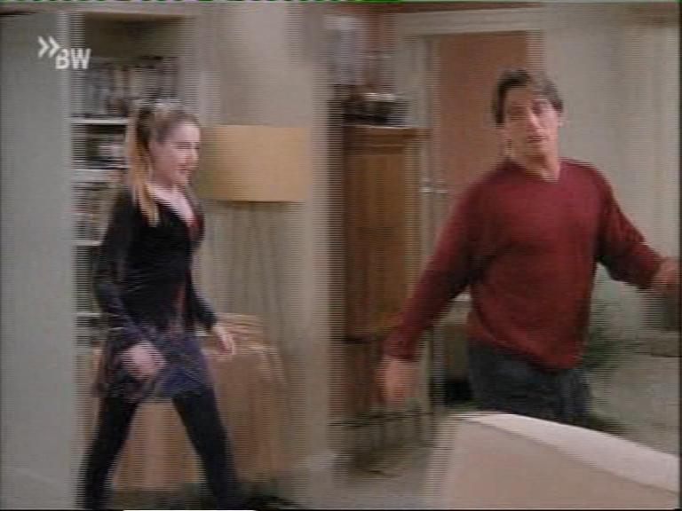 mad_106tonydanzashow_190.jpg mad_106tonydanzashow_190.jpg