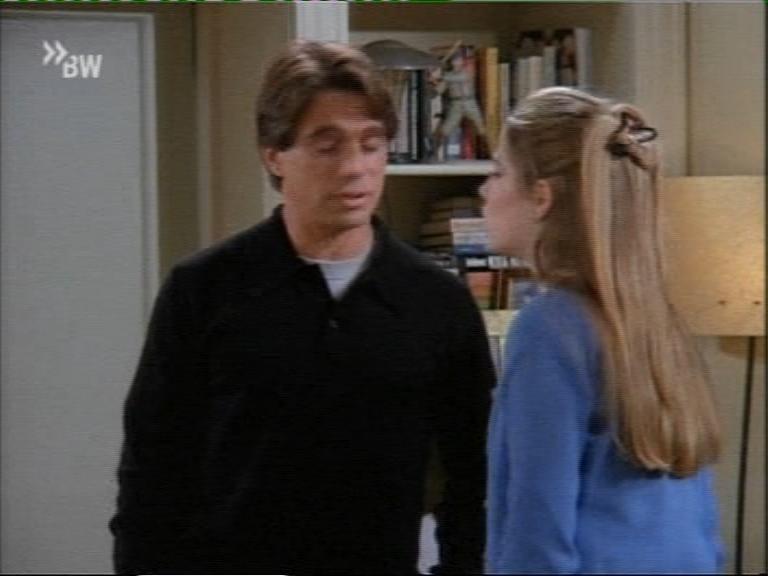 mad_108tonydanzashow_118.jpg mad_108tonydanzashow_118.jpg