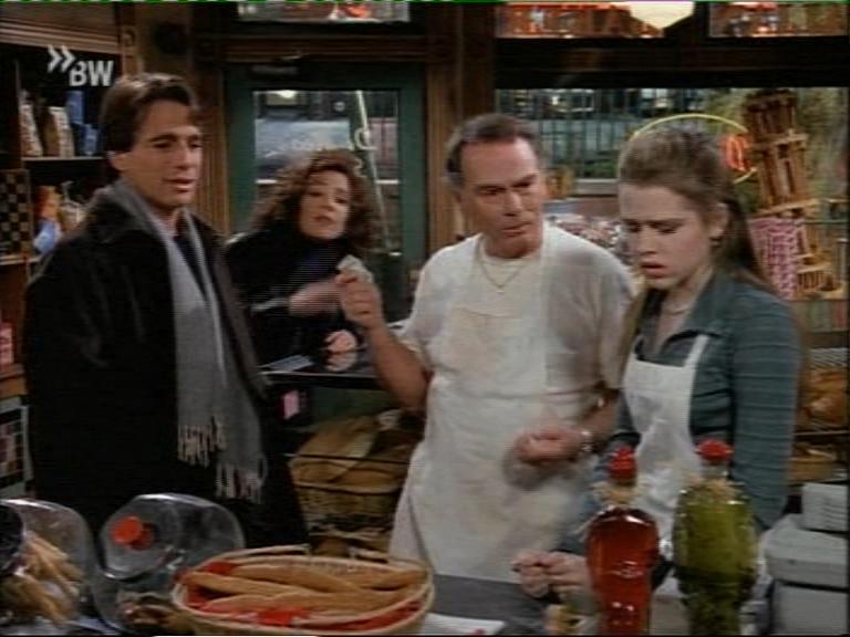 mad_108tonydanzashow_374.jpg mad_108tonydanzashow_374.jpg