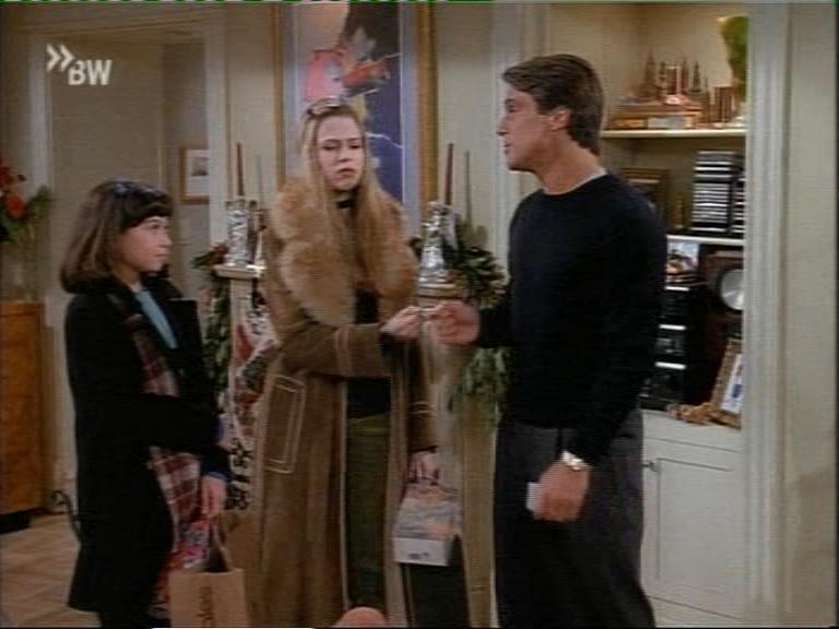 mad_109tonydanzashow_019.jpg mad_109tonydanzashow_019.jpg
