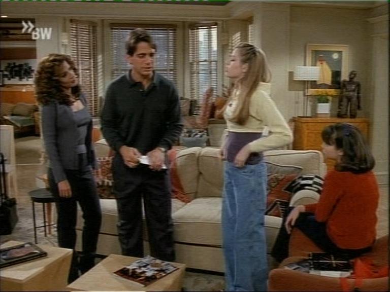 mad_114tonydanzashow_017.jpg mad_114tonydanzashow_017.jpg