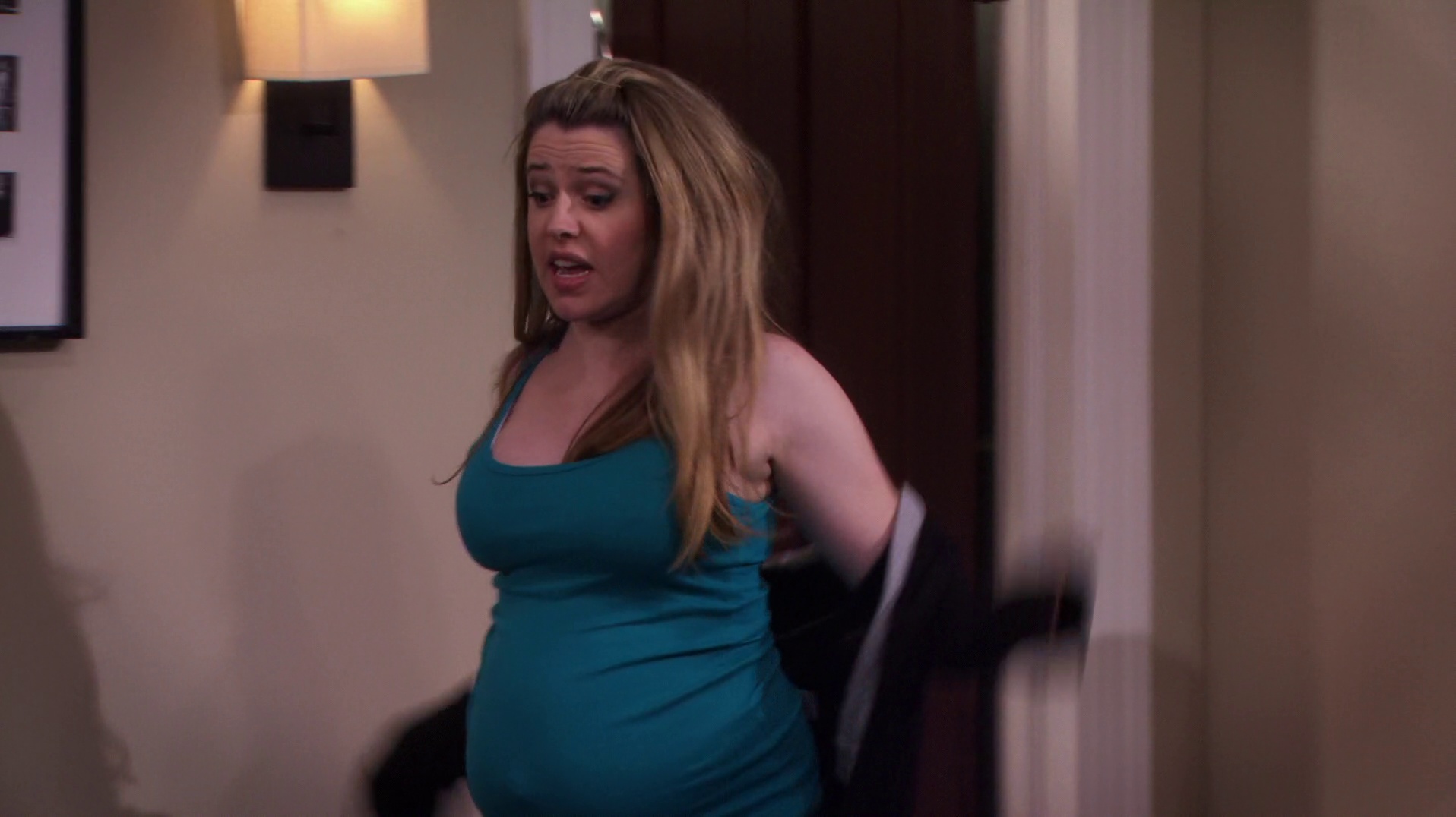 mad_105friendswithbetterlives_178.jpg mad_105friendswithbetterlives_178.jpg