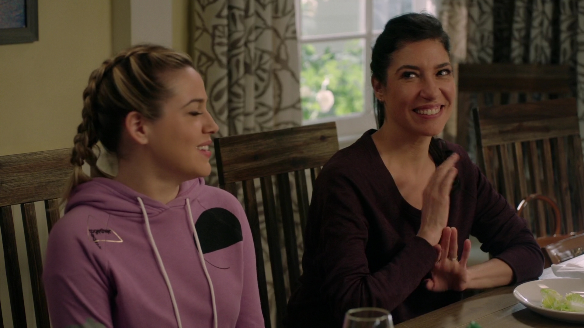 mad_220lifeinpieces_019.jpg mad_220lifeinpieces_019.jpg
