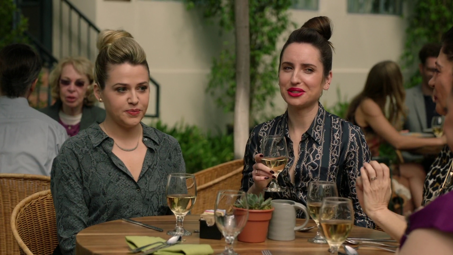 mad_220lifeinpieces_075.jpg mad_220lifeinpieces_075.jpg