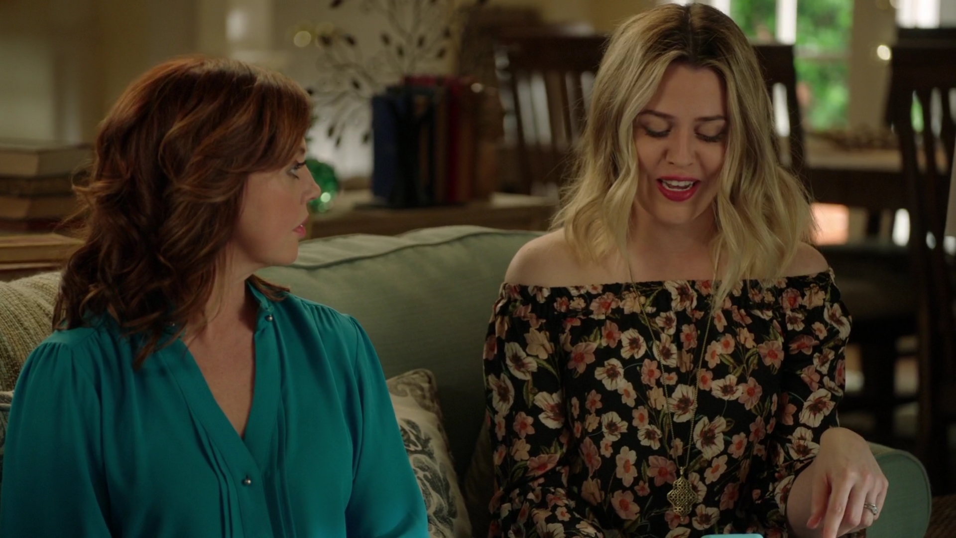 mad_220lifeinpieces_124.jpg