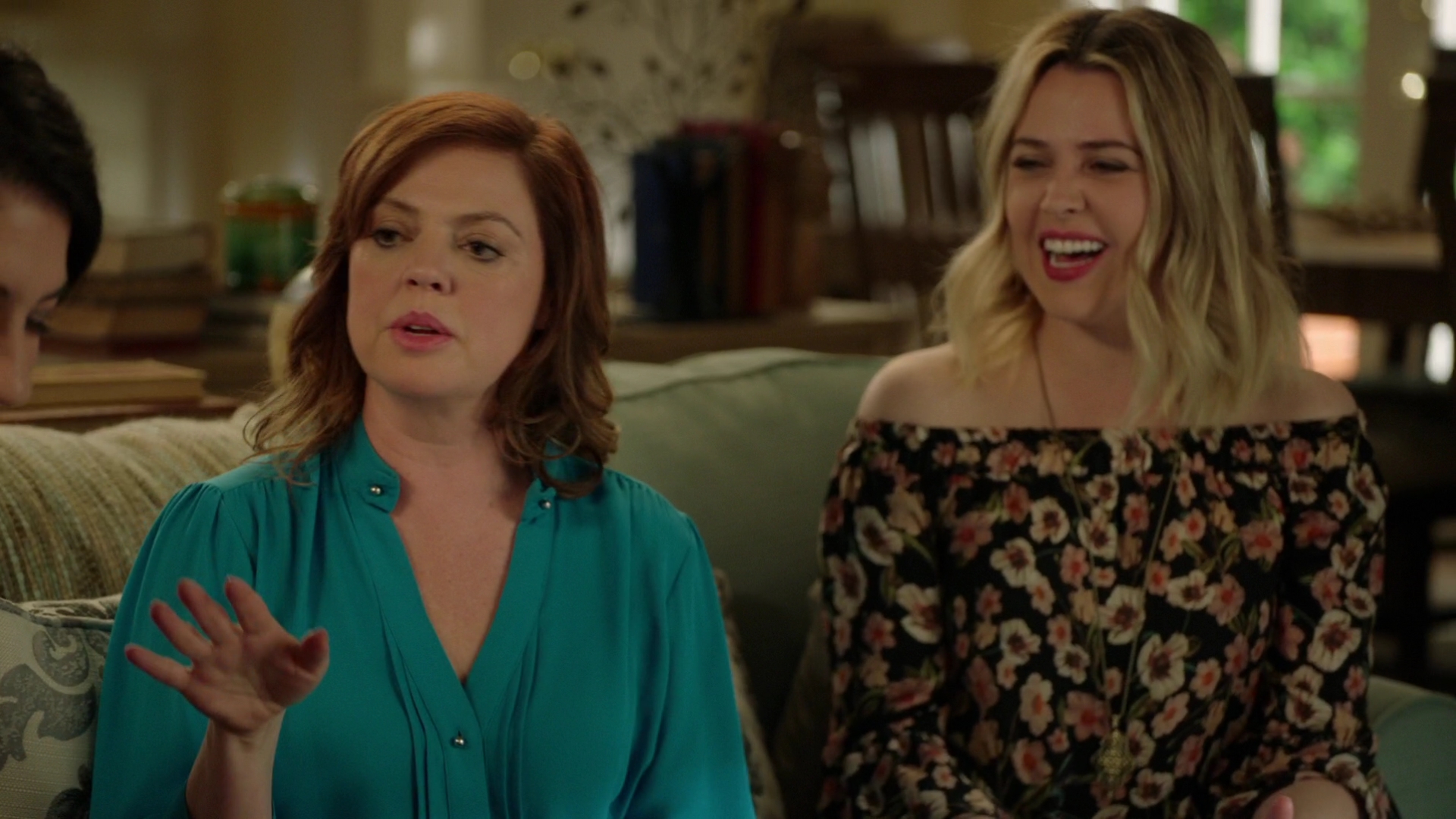 mad_220lifeinpieces_153.jpg